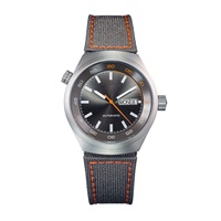 Montre-bracelet de luxe sportive à mouvement automatique, en acier sablé, résistante à l'eau, avec cadran analogique, verre saphir anti-reflet et bracelet en nylon