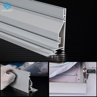 Enseigne lumineuse sans cadre rétroéclairée fabriquée à Guangzhou, boîte à lumière LED en tissu SEG personnalisée pour l'affichage en magasin de mode