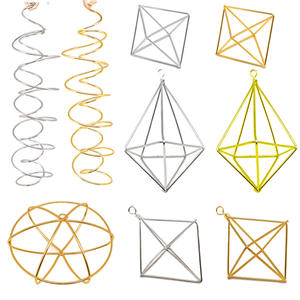 環境にやさしい金属製DIYアクセサリー回転UFO棚付きダイヤモンドフラワークリスタルドリームキャッチャー風用 - Product Image 5