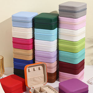 Estuche de Joyería de Viaje Pequeño y Portátil de Cuero PU Estilo Occidental Personalizado al por Mayor con Compartimentos Desmontables para Mujer - Product Image 3