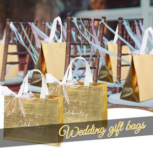 حقائب تعبئة هدايا مخصصة ذهبية لامعة فاخرة غير منسوجة للأعياد حقيبة تعبئة يمكن إعادة استخدامها بسعر رخيص - Product Image 3