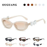 Kacamata Retro Cat-Eye dengan Hiasan Pita Bingkai Penuh Perlindungan UV400 untuk Gaya Jalanan Wanita.
