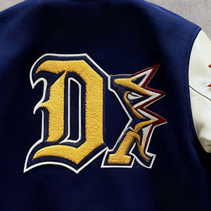 Giubbotto Bomber Blu Personalizzato da Uomo 2025 di Alta Qualità Spesso e Caldo Giacca da Pilota alla Moda Stile <span class=keywords><strong>Trendy</strong></span> Americano - Product Image 4