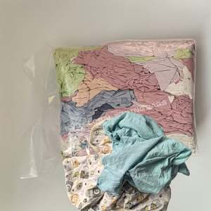 Chiffons en coton multicolores coupés et déchiquetés Trapo Industrial, lot de 10 kg, couleur claire, très absorbants pour le nettoyage - Product Image 1