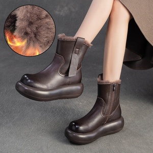 Bottines noires pour femmes avec doublure en fourrure, bottes d'hiver avec fermeture éclair latérale, chaussures élégantes pour hommes - Product Image 1