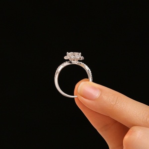 Bague en argent S925 plaquée or avec moissanite D couleur d'un carat, motif floral Princesse <span class=keywords><strong>Elsa</strong></span> - Product Image 2