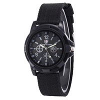 Montre-bracelet à quartz classique à succès pour hommes, bracelet en nylon tressé de luxe, montre numérique sportive quotidienne pour l'extérieur