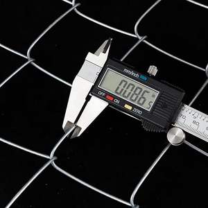 سياج شبكي 100 قدم بارتفاع 6 أو 8 أقدام، شبكة سلكية مغلفة بالبلاستيك PVC، مجلفنة بتصميم ماسي، مواصفات مخصصة للبيع - Product Image 6