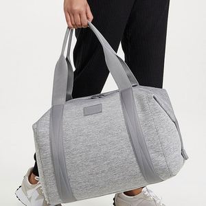 Customized Large Carryall Neoprene Duffle Bag Foldable Waterproof Portable Grey Sport Luggage Zipper Men Women Weekender Hand - Product Image 5