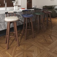 Tabouret de bar pivotant sur mesure avec siège rembourré, chaise de bar commerciale pour café et restaurant