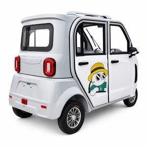 Tricycle électrique familial à <span class=keywords><strong>3</strong></span> <span class=keywords><strong>roues</strong></span>, cabine fermée à 4 portes, <span class=keywords><strong>micro</strong></span>-scooter avec chauffage et sièges confortables pour les personnes âgées et les enfants - Product Image 1