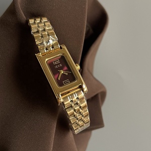 Женские кварцевые часы из красной стали - Product Image 6