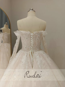 Robe de mariée Ruolai QW02278 en dentelle rose poudré douce, élégante, manches longues, robe de mariée de rêve, coupe A, dos lacé - Product Image 5
