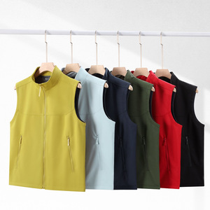 Vente en gros de veste de <span class=keywords><strong>gilet</strong></span> de travail <span class=keywords><strong>d</strong></span>'<span class=keywords><strong>hiver</strong></span> en plein air brodés sur mesure veste souple de couleur unie avec polaire <span class=keywords><strong>gilet</strong></span> pour hommes avec logo - Product Image 4