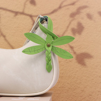 Colgante de moda de PU con borla de libélula, elegante adorno para bolsos de mujer, mochilas y llaveros colgantes
