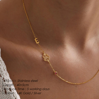 Collar EManco con Letra E Personalizada, Dije de Flor Rosa, Cadena de Cable Chapada en Oro, Joyería Moderna para Uso Diario, Cumpleaños, Aniversario, Festivales