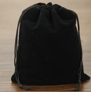 Sac d'emballage pour bijoux <span class=keywords><strong>en</strong></span> velours, emballage <span class=keywords><strong>cadeau</strong></span>, sac à bijoux haut de gamme, de haute qualité, fabrication professionnelle, vente <span class=keywords><strong>en</strong></span> gros personnalisée - Product Image 4