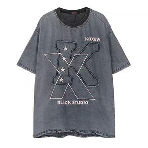 T-shirt unisexe en coton personnalisé à manches courtes, col rond, avec broderie appliquée délavée - Product Image 2