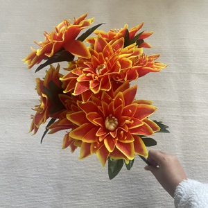 <span class=keywords><strong>Fleur</strong></span> Artificielle Fantaisie à 9 Têtes, Bouquet de Chrysanthèmes Sabre en Plastique pour Vase de Ferme, Centre de Table de Salon - Product Image 4