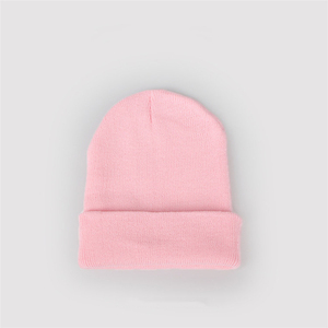 Bonnets d'hiver tendance pour femmes, bonnets en tricot personnalisés doublés <span class=keywords><strong>de</strong></span> <span class=keywords><strong>soie</strong></span> <span class=keywords><strong>satin</strong></span>ée - Product Image 4