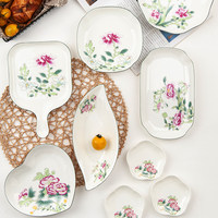 Assiettes tendance de style pastoral chinois pour la maison, en céramique de porcelaine fine de 8 pouces, en forme de cœur triangulaire pour steak