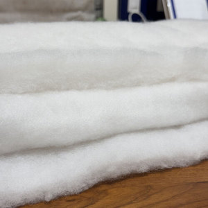 <span class=keywords><strong>2025</strong></span> теплоизоляционный материал иглопробойник Нетканая прокладочная вата для одежды одеяло - Product Image 4