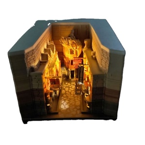 Escultura de Castillo en Papel 3D para Decoración de Oficina - Bloc de Notas Personalizado con Calendario del Año del Dragón 2024 - Product Image 4