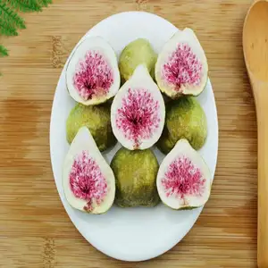 파삭 파삭 한 녹색 과일 맛있는 간식 건강한 동결 건조 무화과
