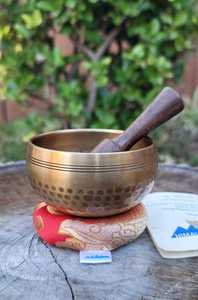 En venta Juego de cuencos tibetanos para cantar Cuenco de sonido de meditación para yoga y curación espiritual Hecho de metal - Product Image 2