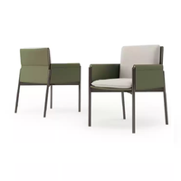 Chaise de salle à manger minimaliste italienne, fauteuil en cuir de qualité supérieure, idéal pour les salles à manger et les bureaux.