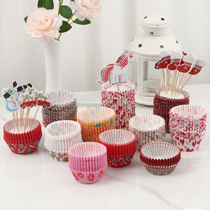 <span class=keywords><strong>Papier</strong></span> d'impression cmjn jetable coloré résistant à la graisse, moules à <span class=keywords><strong>muffins</strong></span> pour la cuisson des petits gâteaux en étain, tapis de panier personnalisé antiadhésif pour four - Product Image 1