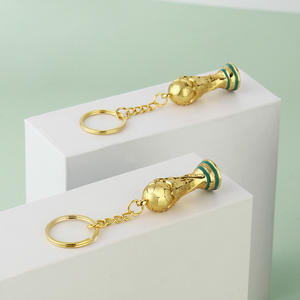 سلسلة مفاتيح مخصصة على شكل كأس العالم، تذكار كرة القدم، سلسلة مفاتيح معدنية على شكل كأس، قلادة صغيرة - Product Image 2