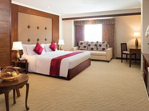 Juegos de muebles de dormitorio de hotel de cinco estrellas Fabricante de muebles de hospitalidad comercial <span class=keywords><strong>Suministros</strong></span> de habitación de hotel de madera para apartamento - Product Image 2