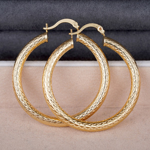 Orecchini a Cerchio Esotici Mediorientali per Donne, Gioielli Chic con Motivo a Croce Intrecciata - Product Image 4