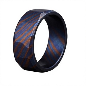 Anillo de Acero Inoxidable Timascus Hecho a Mano con Patrón Profundo, Forma Estética, Duradero, Estilo Vintage, para Él y Ella. - Product Image 1
