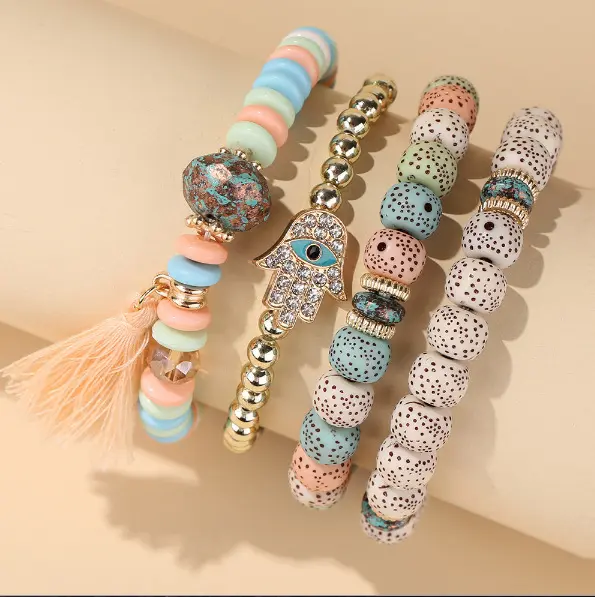 Set di bracciali per donna uomo bohémien Boho impilabili bracciali per donne Set ragazze Stretch multistrato perline con perline colorate