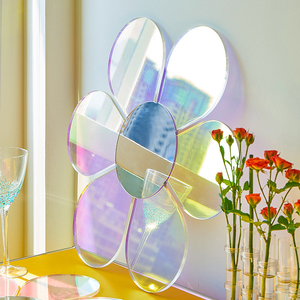 <span class=keywords><strong>Miroir</strong></span> mural pour chambre à coucher, forme de marguerite, cadre en acrylique irisé, <span class=keywords><strong>miroir</strong></span> mural décoratif, décoration de la maison, style Y2K, arc-en-ciel moderne - Product Image 1