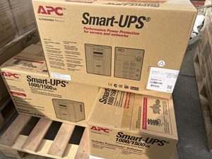 <span class=keywords><strong>APC</strong></span> VPS SRT1000RMXLI <span class=keywords><strong>1000VA</strong></span> 1Kva 700W <span class=keywords><strong>UPS</strong></span> Inteligente Interactivo de Línea de 2U y 230V para Montaje en Rack, Fuente de Alimentación de Respaldo para Servidores - Product Image 5
