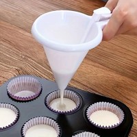 En gros Ustensiles de pâtisserie en plastique : Moule à chocolat et pâtisserie, Entonnoir distributeur de pâte pour biscuits, cupcakes, muffins et gâteaux à la crème, Compatible lave-vaisselle