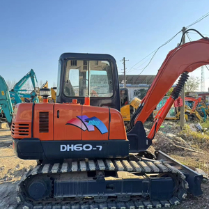 DOOSAN du Japon a utilisé la mini pelle sur chenilles de 5.5 tonnes DH60-7 le moteur d'Isuzu avec la boîte de vitesse et le moteur à vendre - Product Image 1
