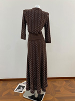 Ensemble décontracté jupe et cardigan en maille à manches longues, col rond, ajouré, orné de strass, élégant, Nouveautés Automne 2026, Sept Couleurs