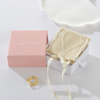 Nouvel arrivage magnifique collier de perles fantaisie dentelle sac cadeau pochette d'emballage avec cravate