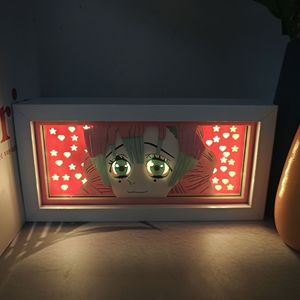 Lámpara Nocturna LED Cuadrada con Marco de Madera MDF, Diseño Anime, Luz Cálida, Decoración para Dormitorio, Funciona con Batería - Product Image 4