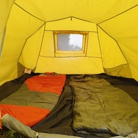 Tente de glamping familiale pour 3-4 personnes avec auvent avant extensible, une chambre, un salon, grande tente tunnel d'extérieur