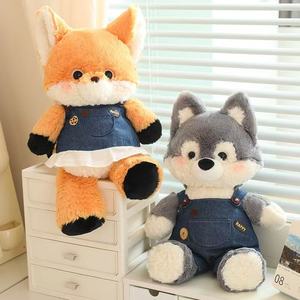 Peluche <span class=keywords><strong>de</strong></span> la serie Running Fox Husky al por mayor, muñeco <span class=keywords><strong>de</strong></span> peluche <span class=keywords><strong>de</strong></span> animal <span class=keywords><strong>de</strong></span> dibujos animados con peto vaquero, peluche <span class=keywords><strong>de</strong></span> compañía relajante para bebés - Product Image 4
