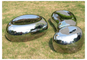 Scultura Panchina di Lusso in Acciaio Inossidabile Colorato con Finitura a Specchio, Lavorazione Artigianale in Metallo per Parco e Giardino Esterno Moderno, Dimensioni Personalizzate - Product Image 2