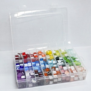 24 Colores, 1100 Piezas de Azulejos de Mosaico Mixtos para Kit de Manualidades de Mosaico DIY. Mosaicos de Cristal Cuadrados de 1 cm de Colores para Posavasos DIY. - Product Image 4