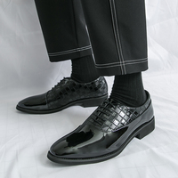 Italienische Herrenschuhe im Spitzenstil aus Glanzlackleder, Business-Schuhe mit Schnürverschluss, Formelle Oxford-Schuhe für Hochzeiten