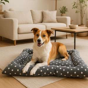 Tappetino per cani e gatti Yommy, morbido, stile culla, con motivo a pois, comodo letto per animali domestici per uso interno. - Product Image 1