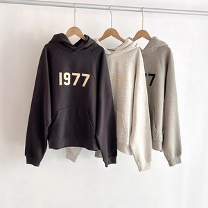 Prêt à acheter : Ensemble de survêtement essentiel pour <span class=keywords><strong>homme</strong></span>, style streetwear, en coton 100% avec capuche doublée, modèle 1977 de haute qualité - Product Image 4